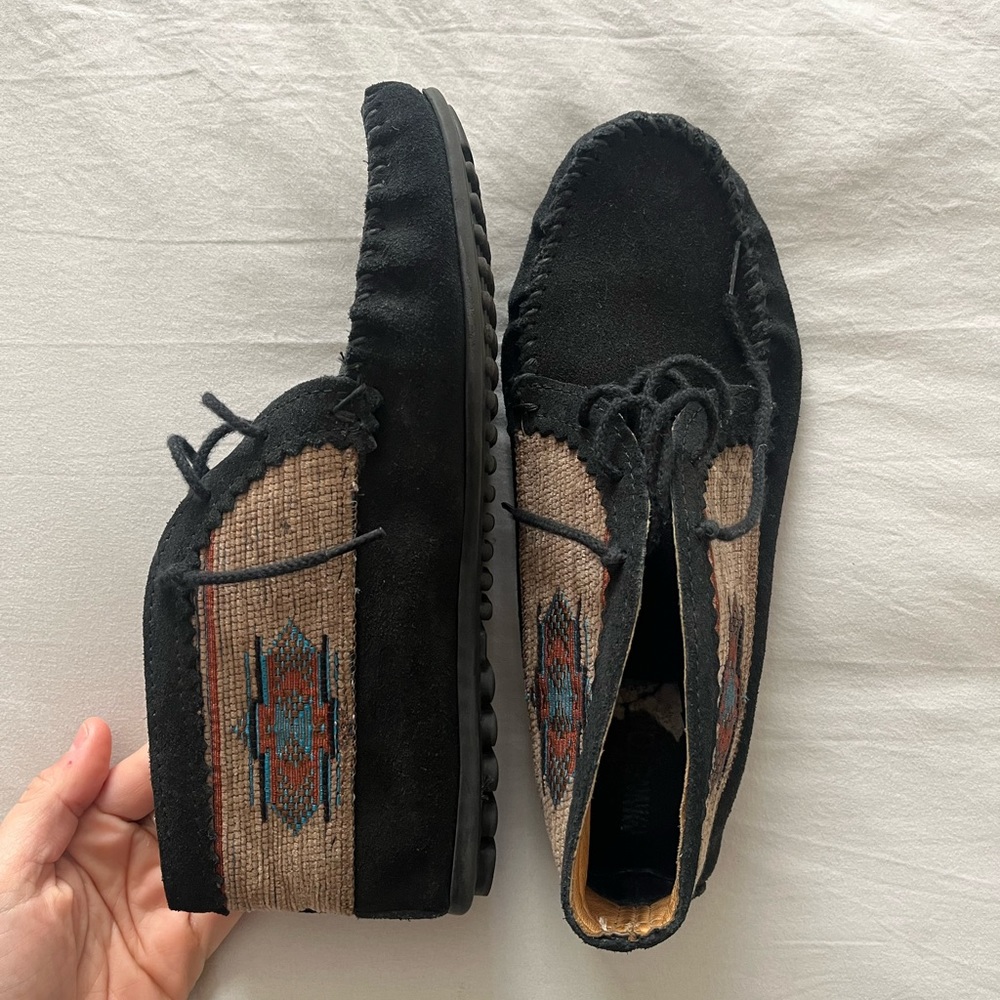 Minnetonka lace moccasins